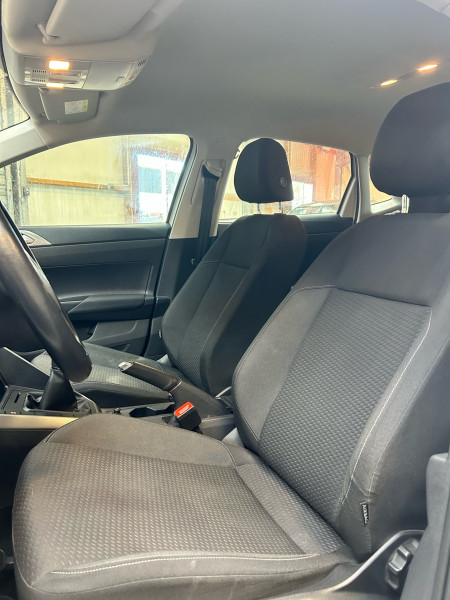 VOLKSWAGEN POLO - Photo 9