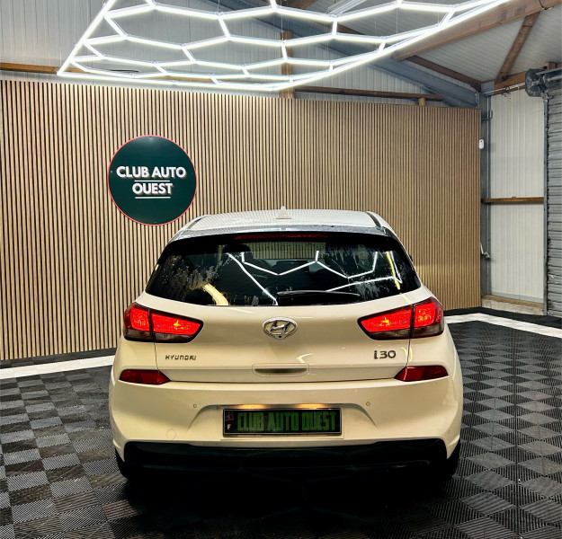 HYUNDAI I30 - Photo 6