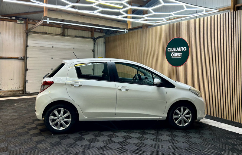 TOYOTA YARIS - Photo 4