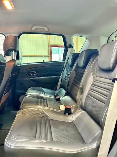 RENAULT SCENIC III XMOD - Photo 11