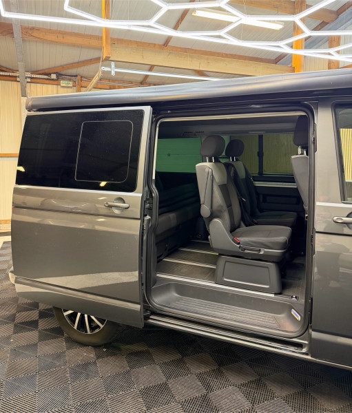 VOLKSWAGEN CALIFORNIA - Photo 17