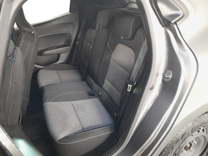 RENAULT CLIO V - Photo 12