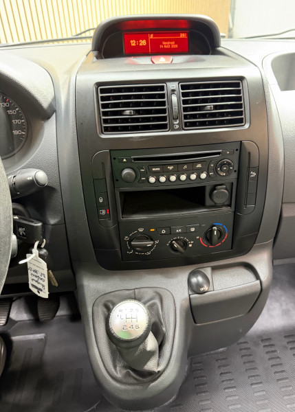 PEUGEOT EXPERT FG - Photo 10