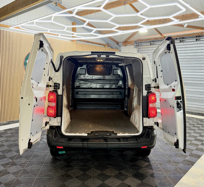 OPEL VIVARO FG - Photo 8
