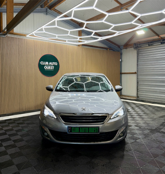 PEUGEOT 308 - Photo 2