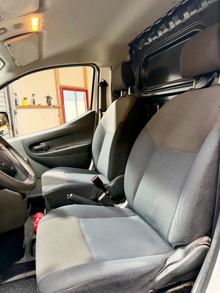 NISSAN NV200 - Photo 11