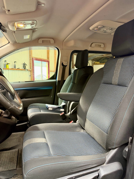 PEUGEOT TRAVELLER - Photo 12