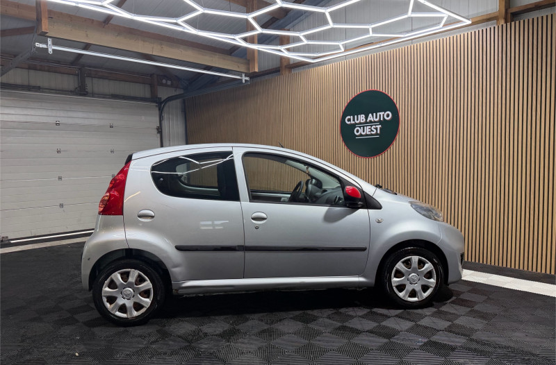 PEUGEOT 107 - Photo 4