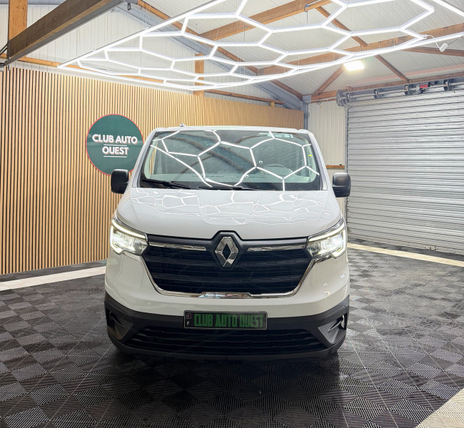 RENAULT TRAFIC III FG - Photo 2