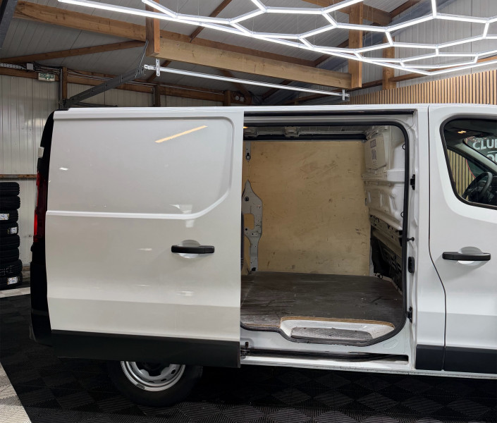 RENAULT TRAFIC III FG - Photo 7