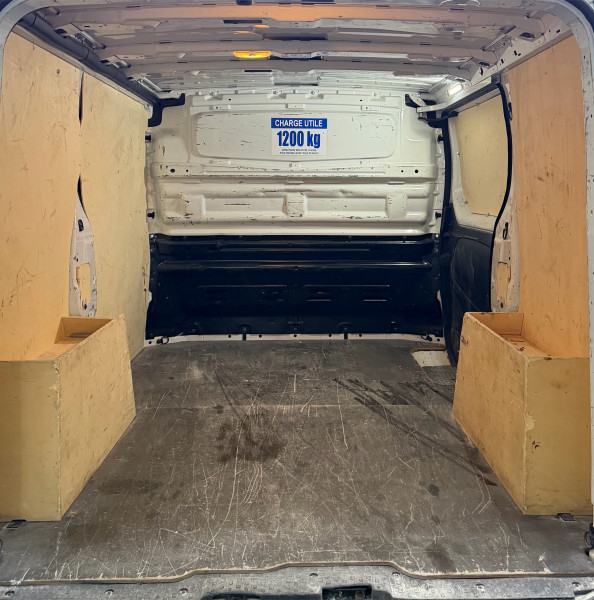 RENAULT TRAFIC III FG - Photo 9