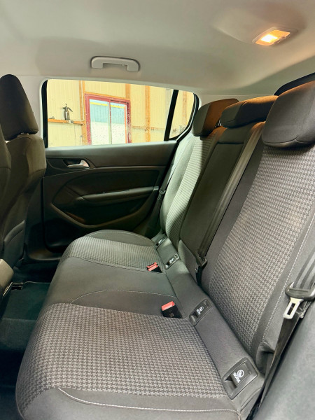 PEUGEOT 308 - Photo 11